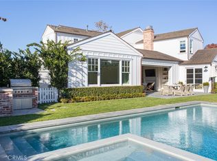 445 Walnut Pl, Costa Mesa, CA 92627