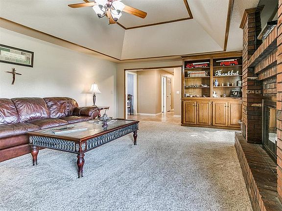 5th image of 2708 Indian Springs Dr
