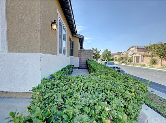 3rd image of 1203 Lavender Ln