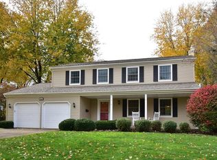 400 Bates Dr, Bay Village, OH