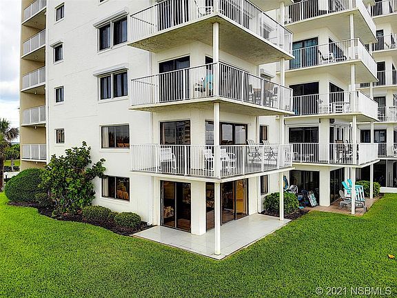 3rd image of 5303 S Atlantic Ave APT 28