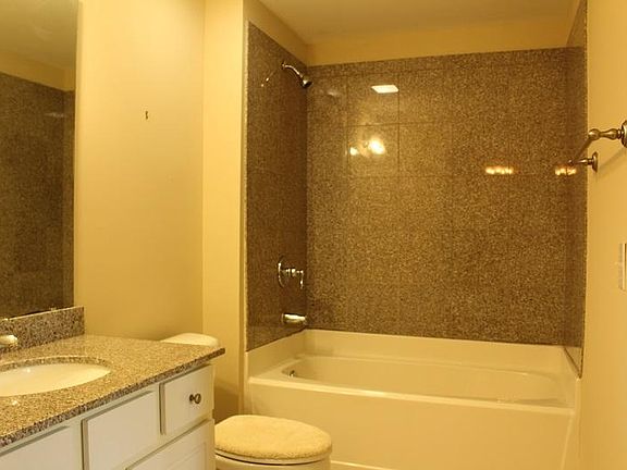 4th image of 3100 Marsh Grove Ln Unit 3208