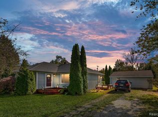 49135 Willis Rd, Belleville, MI 48111