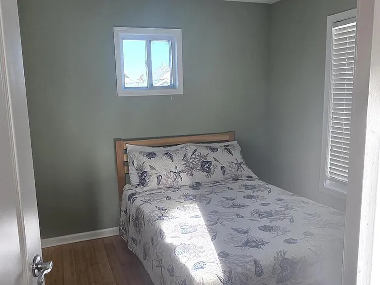 30 Stockton Ave — Photo 10