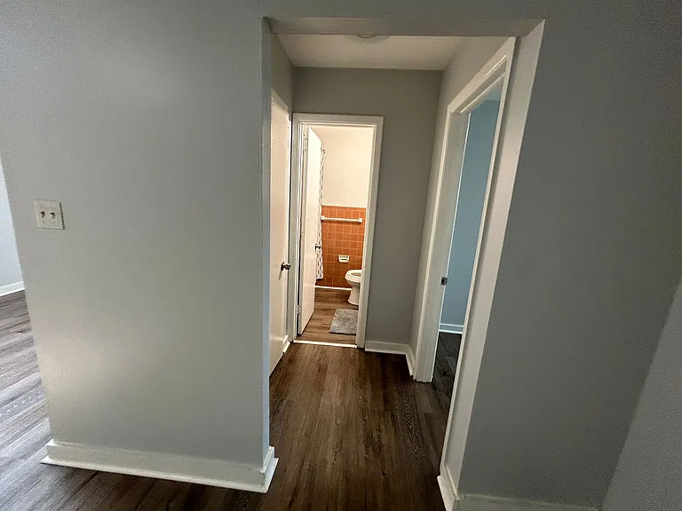 206 E Ayre St #8 — Photo 13