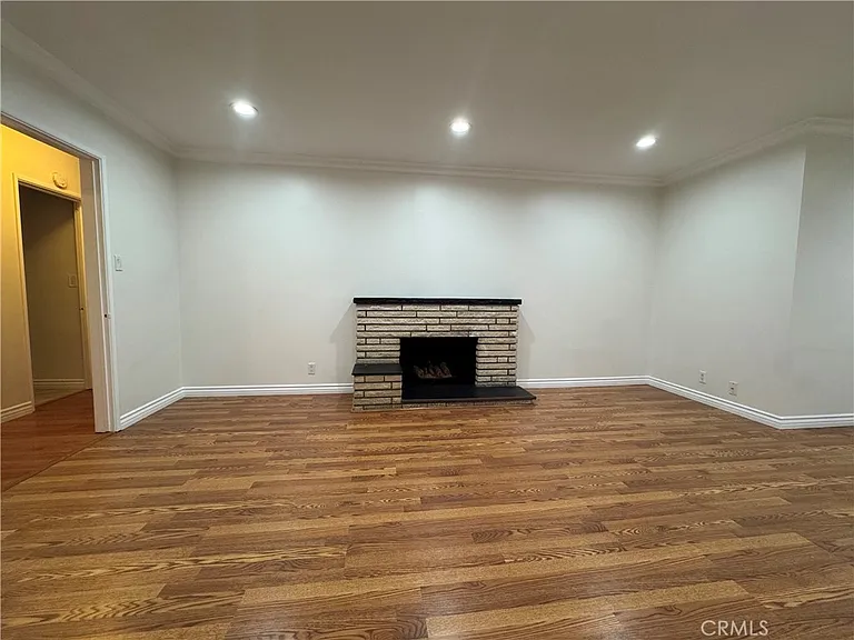 7701 Wilkinson Ave — Photo 18