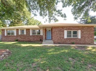 2339 W Mount Vernon St, Springfield, MO 65802