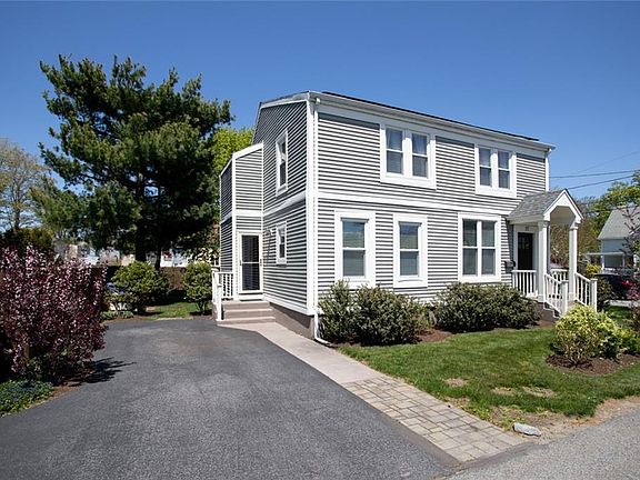 4th image of 17 Sherman St E
