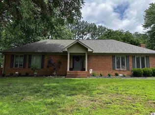150 Jessamine Dr, Paducah, KY 42001