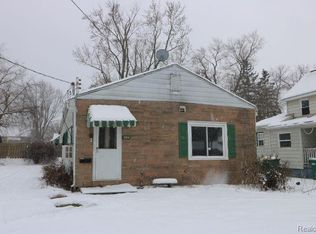 684 Maple St, Mount Morris, MI 48458