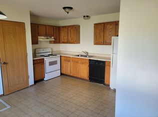 518 Century Ln APT 1, Holland, MI 49423