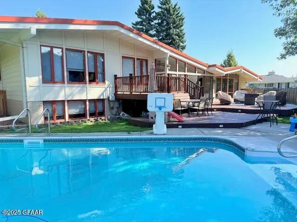 2700 Olson Dr, Grand Forks, ND 58201