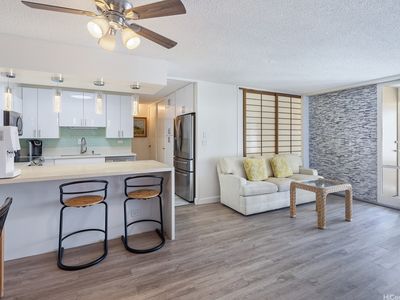 225 Kaiulani Ave #Penthouse 1, Honolulu, HI, 96815