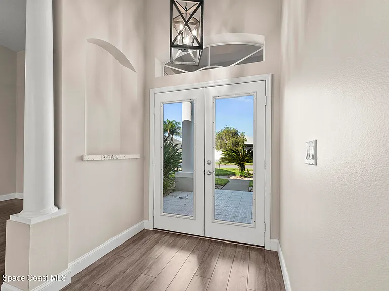 768 Harrier Ct — Photo 16
