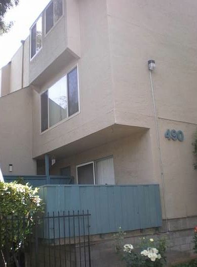 1st image of 490 Auburn Way APT 6