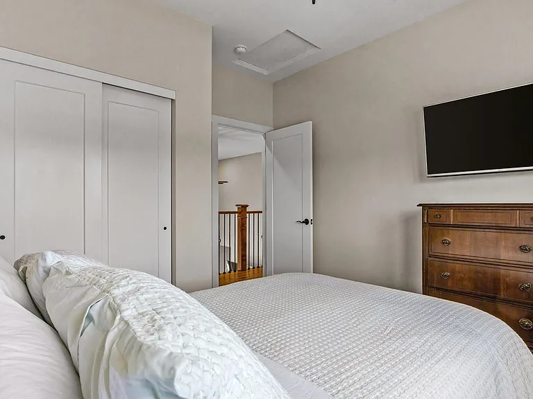 2545 Fryingpan Dr — Photo 35