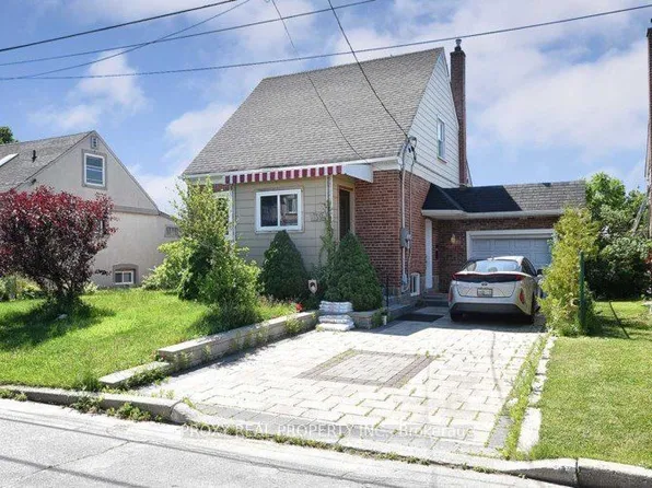 39 Winston Park Blvd, Toronto, ON M3K 1C1