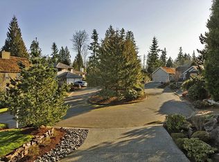 21122 NE 43rd Pl, Sammamish, WA 98074