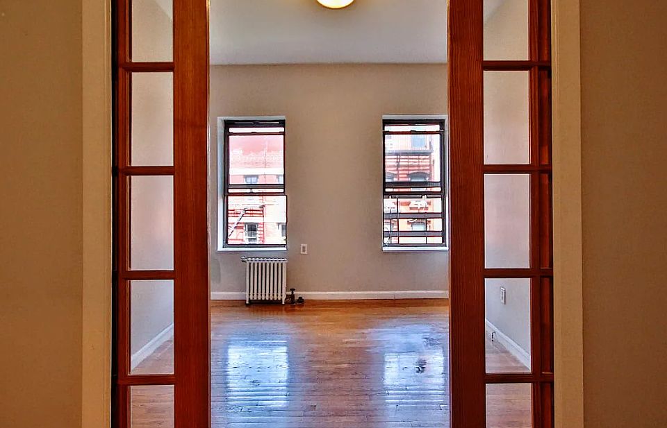 1st image of 514 E 5th St APT 8