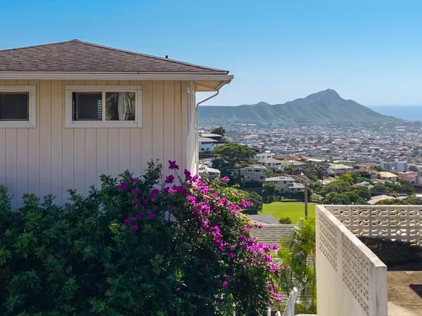 1925 Saint Louis Dr, Honolulu, HI 96816