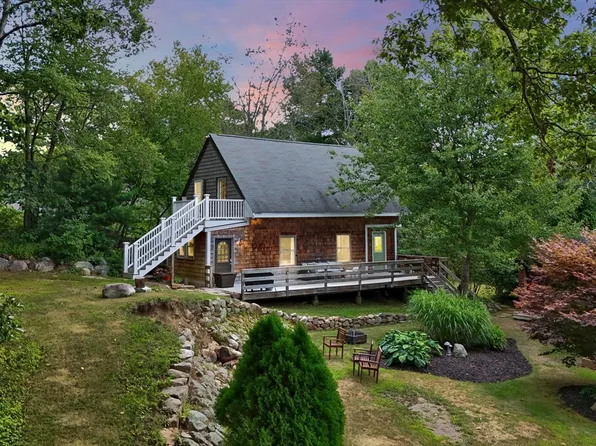 42 Englewood Rd, Gloucester, MA 01930