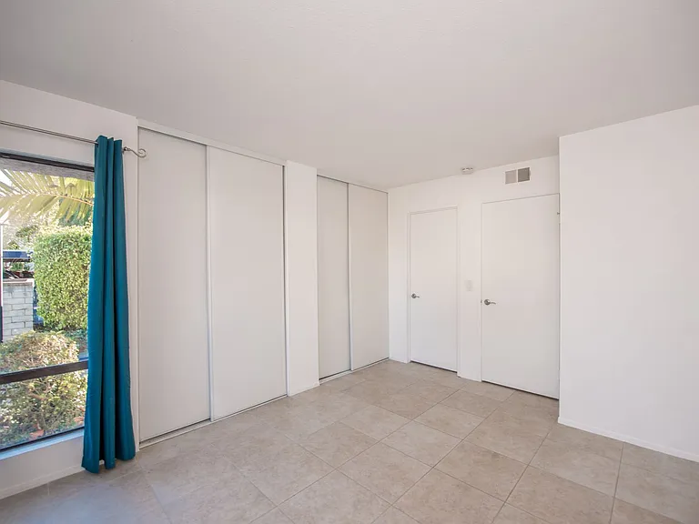 2323 Huntington St #902 — Photo 25