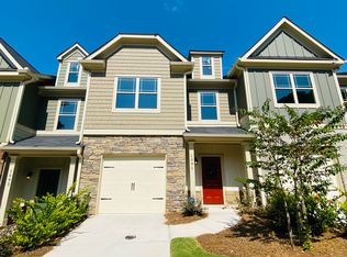 1091 N Village Dr, Decatur, GA 30032