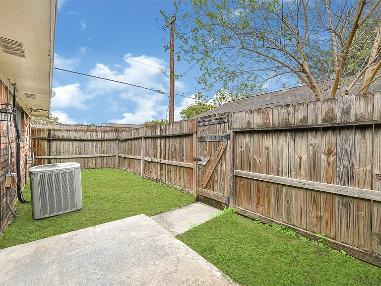 3328 Burke Rd #71 — Photo 19