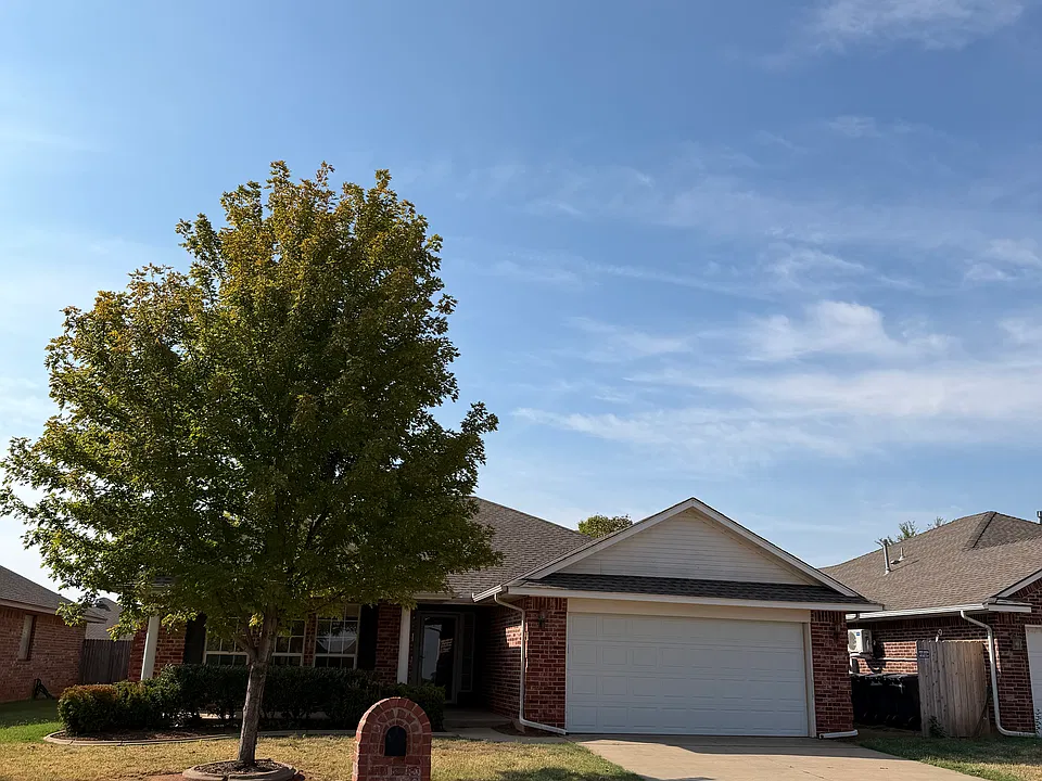 4928 NW 164th Ter