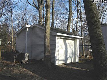3rd image of 111 Berkshire Dr