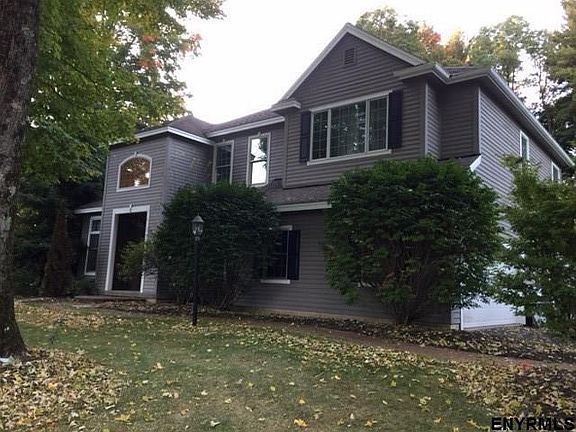 2nd image of 3 Coventry Dr