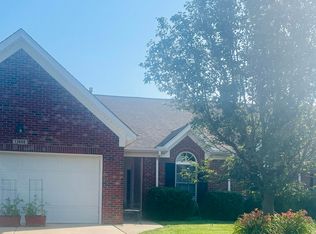 12608 Spring Haven Ct, Louisville, KY 40229