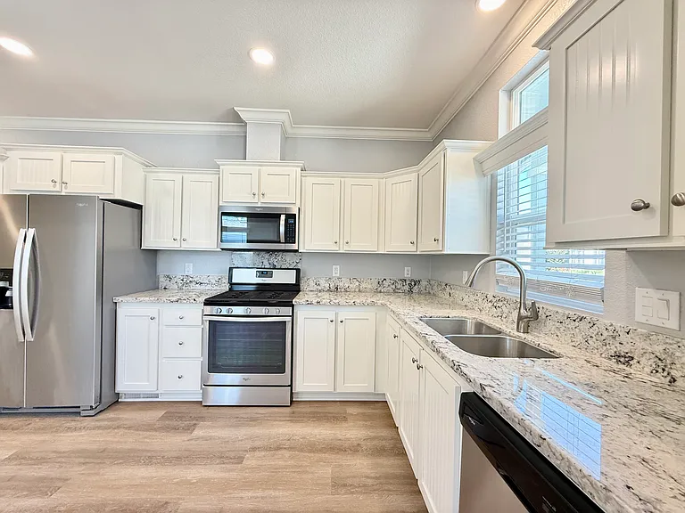Surf City Beach Cottages — Photo 27