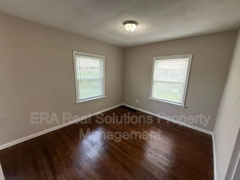 2886 Bellwood Ave — Photo 5
