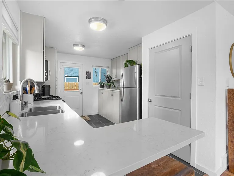 3246 N Columbine St — Photo 14