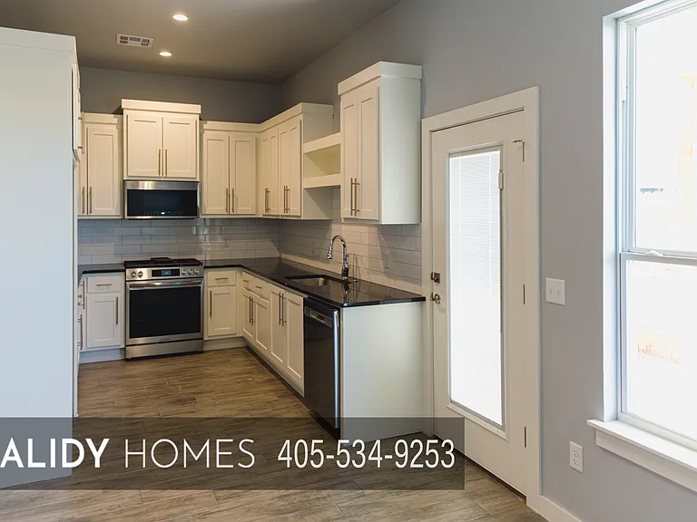 629 Remington Ave — Photo 20