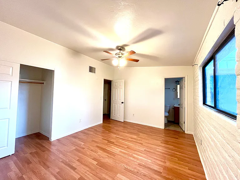810 E Graybill Dr — Photo 13