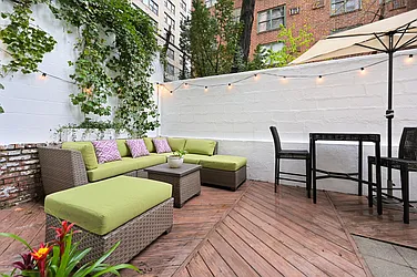 Sold by Poljan Properties Inc.