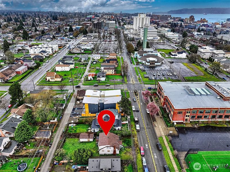 5th image of 2120 S J Street