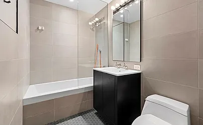 Rented by R New York