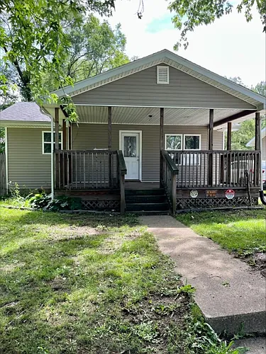 1424 Fayette St Photo 1