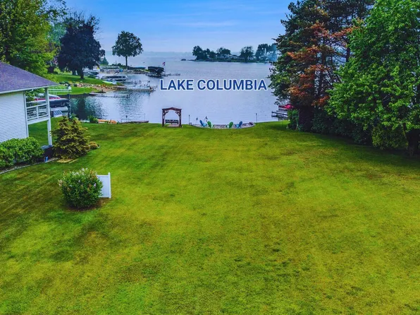 288 Riviera Dr, Brooklyn, MI 49230