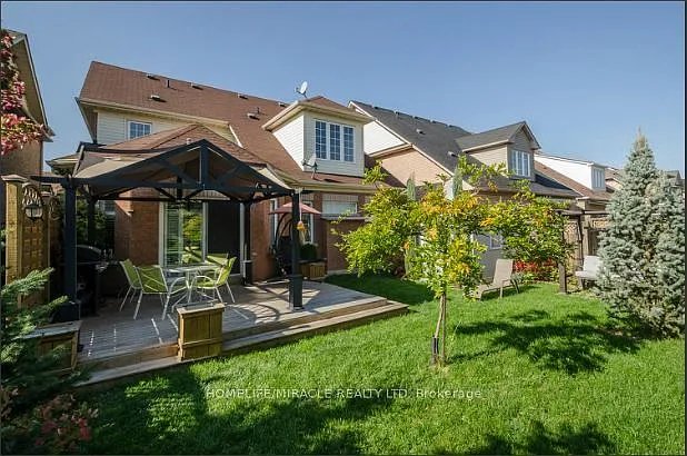 30 Masters Green Cres — Photo 31