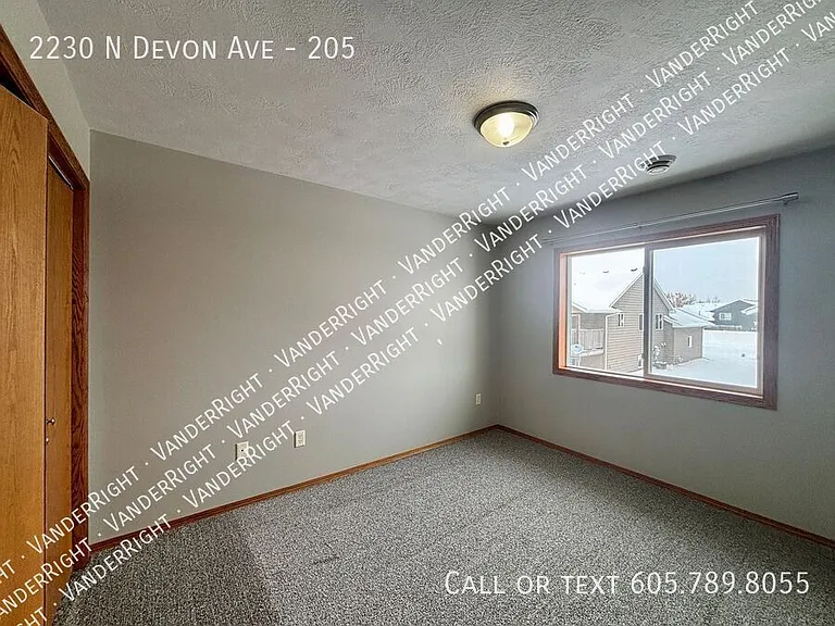 2230 N Devon Ave #205 — Photo 10