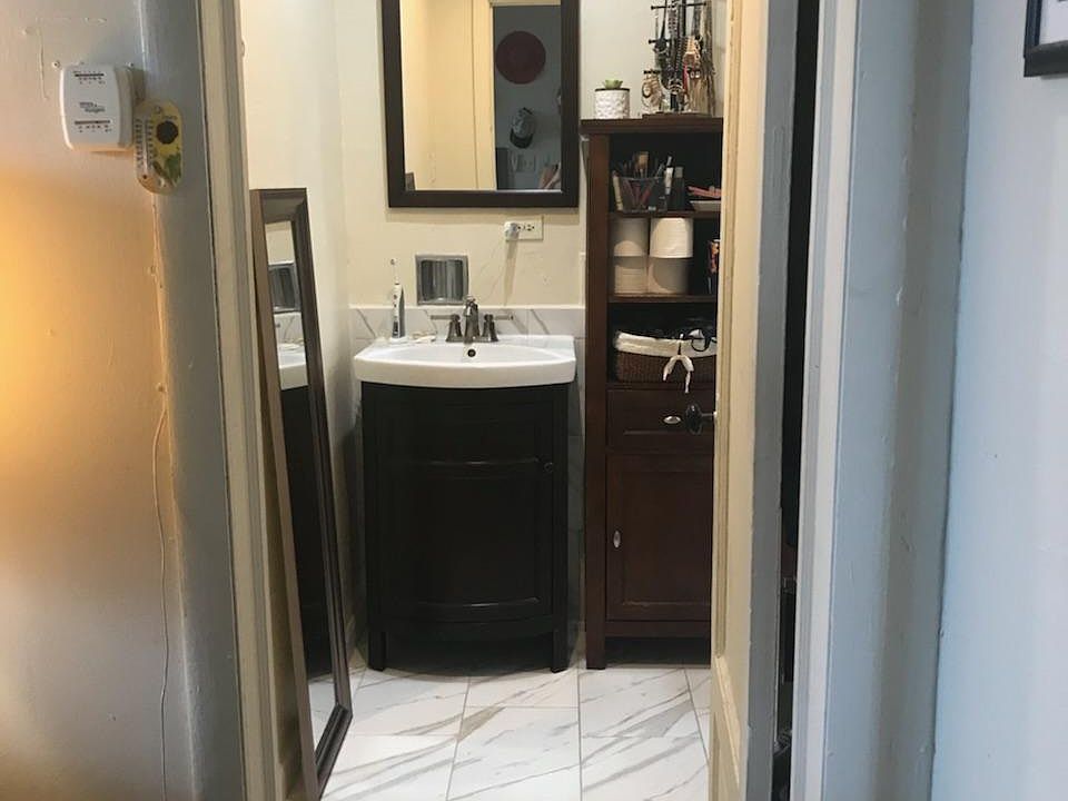 1st image of 1137 W Belmont Ave APT 3B
