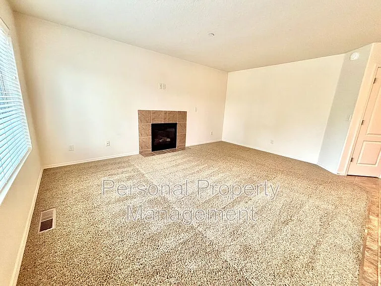 3407 NW 47th Dr — Photo 5