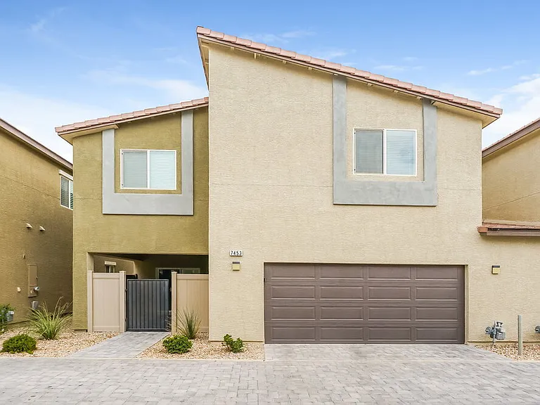 7453 Garnet Moon St — Photo 17