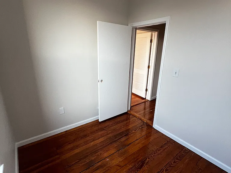 790 Main St #9 — Photo 5