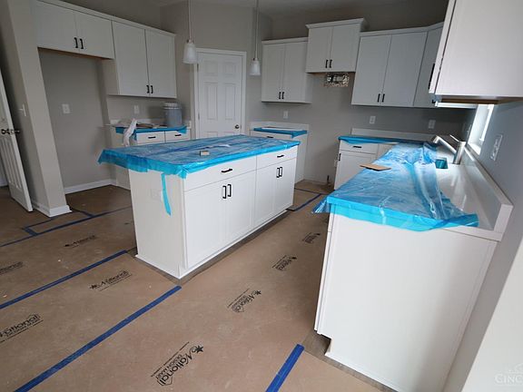 4th image of 11915 Abbeytown Dr #63