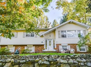48 Bearfort Ter, Ringwood, NJ 07456